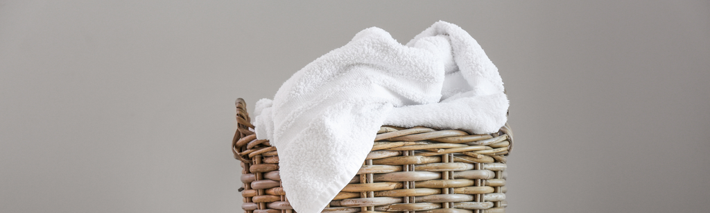 Can STIs spread via towels or bed sheets?